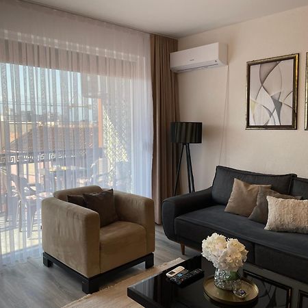 Apartment Prizreni-Free Private Parking Extérieur photo