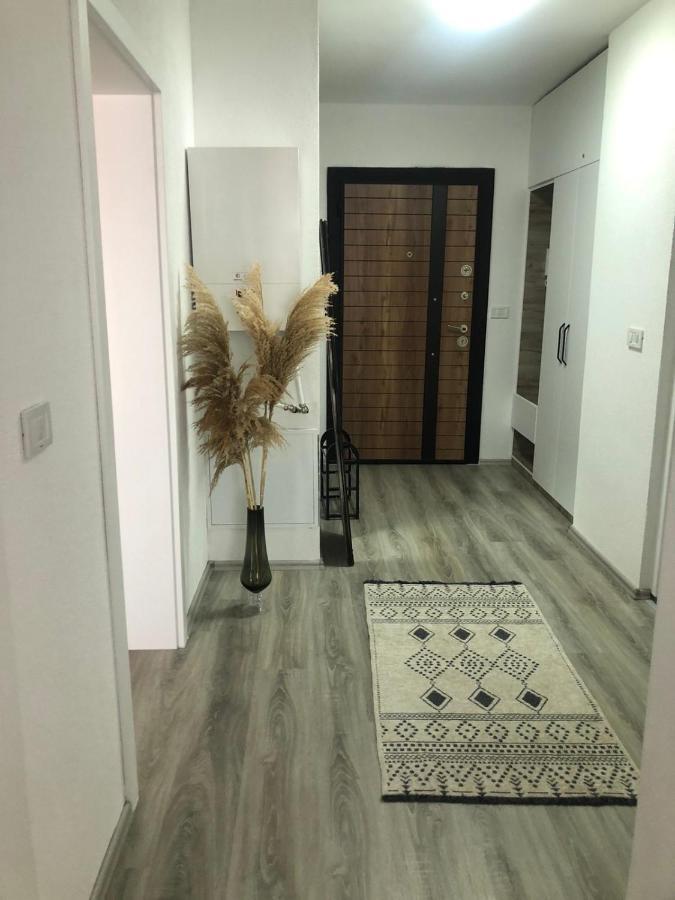 Apartment Prizreni-Free Private Parking Extérieur photo