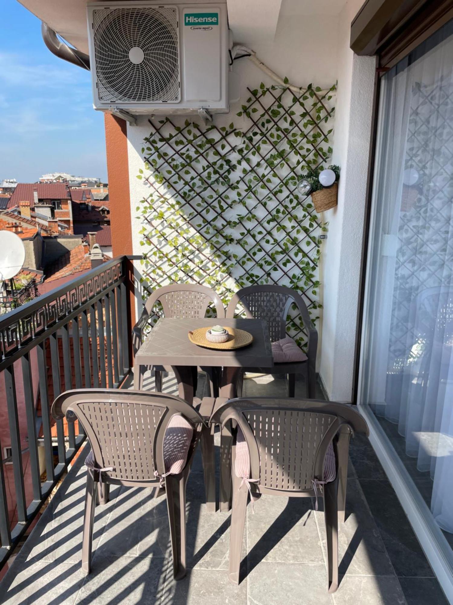 Apartment Prizreni-Free Private Parking Extérieur photo