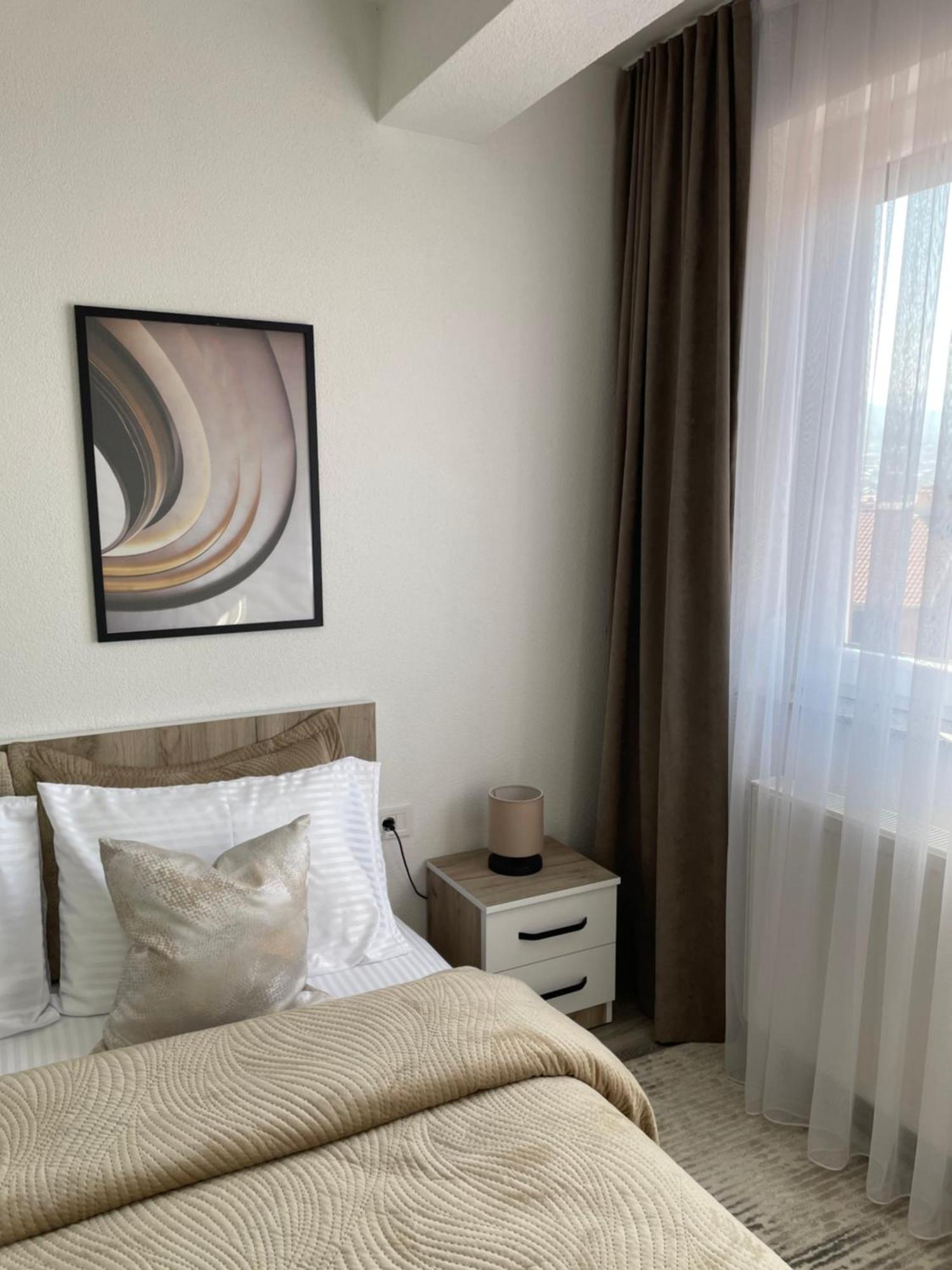 Apartment Prizreni-Free Private Parking Extérieur photo