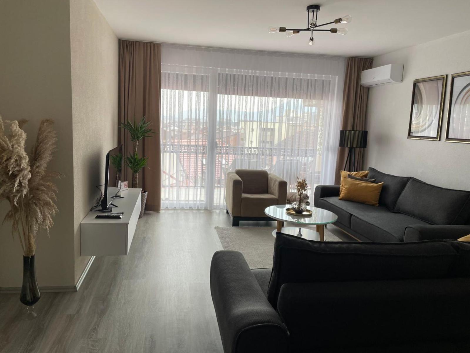 Apartment Prizreni-Free Private Parking Extérieur photo